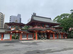 千葉神社の楼門型の分霊社「尊星殿」。