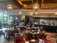 広々した空間が広がっていました。
