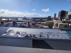 4日目のシドニーも、ようやく天気が回復。一日中晴れました。
宿泊先の屋上からの景色
手前の写真は1960年のもの。
