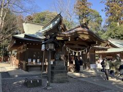 このあと、「クイズ神社」ともいわれる「久伊豆（ひさいづ）神社」境内の、