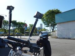 動画を撮りながらウロウロしています。
中央公園近くで休憩中です。