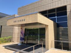 続いて、博物館のお隣、和紙の里美術館で芸術鑑賞をば。
