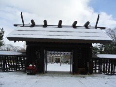 同じく、中島公園に隣接した境内を持つ札幌護国神社をお参りしました