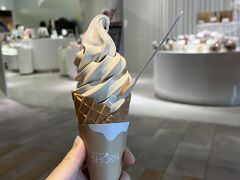 五千尺ホテル系列のケーキ屋のコーヒーソフト
美味い