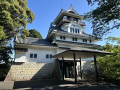中村城跡。
二の丸跡に建つ模擬天守の四万十市郷土博物館。