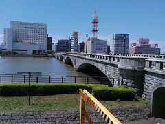 萬代橋