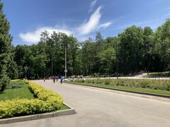 パンフィロフ公園
こどもたちが走り回っていて楽しそう。