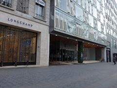 宿泊先のホテル・ロイヤル・パセージ・デ・グラシアの入口です