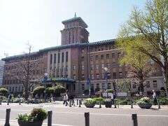 こちらの素敵な建物は、
「神奈川県庁本庁舎」、キングの塔で知られてますね