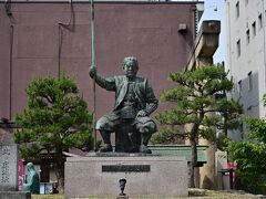 　この人が鎮座ましましていた。柴田勝家