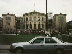 パリでスイス人のビジネスパートナーと合流した我々は一緒にオスロに向かった