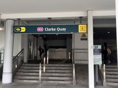 ホテルの最寄り駅、クラークキー駅に着きました。