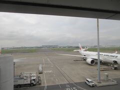 羽田空港につきました。出発までラウンジで少し時間を潰します。