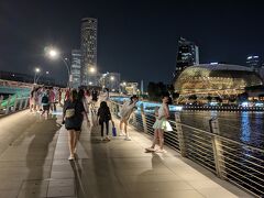 20:16 ショーが終わり、