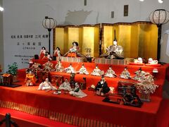 蒔絵の雛道具とか、