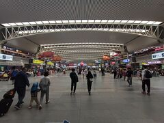 瀋陽北駅。省都の高鉄駅だけあって立派である。