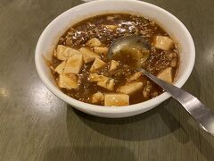 この麻婆豆腐
過去1美味しい
豆腐もだけど、、、味付けがなんとも言えない
香辛料もだけど、、、辛いのもいける