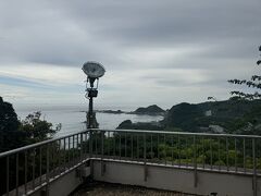 魚見塚展望台
下に見えるのが、今通ってきた鴨川松島です