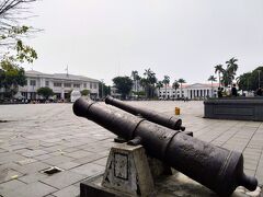 ファタヒラ広場に到着。