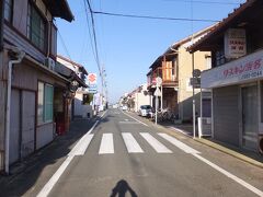 朝の舞坂宿。
静か。
ここで引き返します。