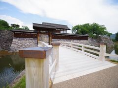 真田公園から徒歩圏内には松代城跡があります。とくに入場料もなく自由に散策できます。