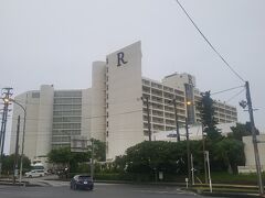 ルネッサンスと同じ系列なので遊びにいけます、10分くらい
スタンプラリーとかあるので小さな子連れは楽しめると思います！