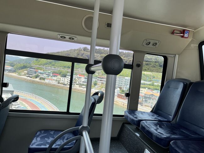 バスが多くて空いてます