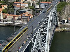 ドン・ルイス１世橋　
この橋は歩いて渡りましょう
橋の上からジブリの世界を体感出来ました
