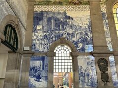 世界で1番美しい駅
サンベント駅
この駅からリスボンまで3時間

中のアズレージョが素晴らしい
