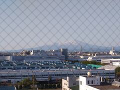 初日の宿は鶴岡駅近くのルートイン。
部屋の窓から「月山が見える！」と浮かれていたけれど、実はこちらは鳥海山であった…