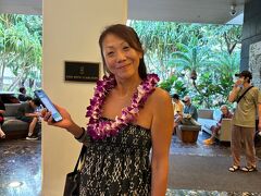 The Ritz-Carlton Residences Waikiki Beach

来たよ！遂に！
リッツ・カールトン レジデンスワイキキ


さすがです～
車降りると同時に
ウェルカムレイをかけて下さいました

