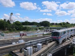 万博記念公園から今回の旅行はスタートです。