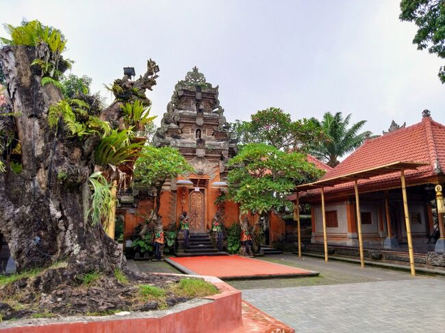 王宮の一部には、フリーで入場できる。