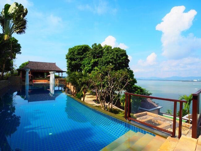 ■□■　4月2日【プーケット3日目】<br />□■□　ウェスティン・スィレイベイ<br />■□■　スプラッシュ・プール<br /><br />オッハ～～～＼(^o^)／<br />朝食前に、部屋をでてたった1分<br />階段をトントントンと登ったところにある<br />スプラッシュ・プールでひと泳ぎ(*^^)v<br /><br />スプラッシュって名前付いてんだけど…<br />どこにもスプラッシュないんだけど(￣▽￣)