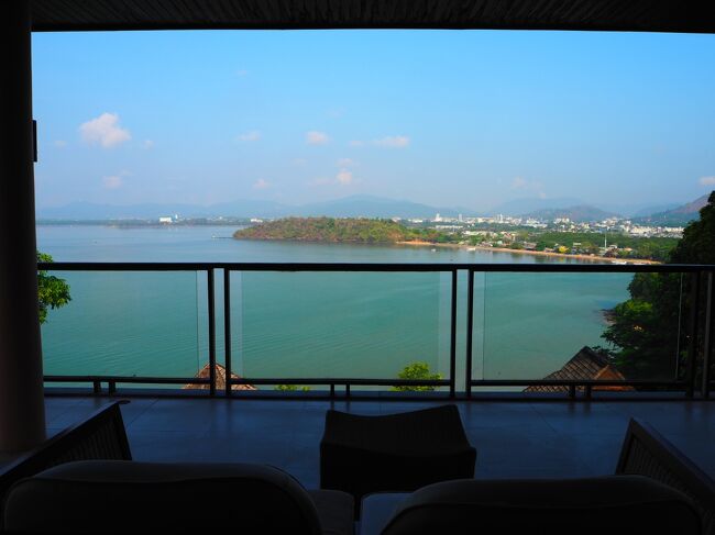 ■□■　4月2日【プーケット3日目】<br />□■□　ウェスティン・スィレイベイ<br />■□■　スプラッシュ・プール<br /><br />乾季のプーケットは<br />お天気サイコーヽ(^o^)丿