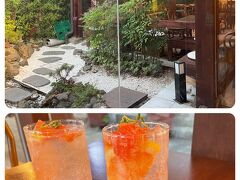 外は明るいけどもう7時半過ぎ。空いてるカフェでグレープフルーツのエードを頂きます。

このあと夜の明洞をお散歩、激混みのオリヤンやサップンのバレエシューズ、地下街で服を買ったりして楽しみました。
