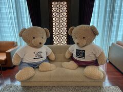「Solaria Nishitetsu Hotel Bangkok」でチェックインです。福岡メンバーは近くの「シティポイントホテル」です。
（私以外のメンバーは、シティポイントホテルに宿泊です）