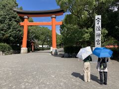 　宇佐神宮の広い境内を歩き上宮、下宮を参拝しました。