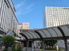 早朝、仙台駅前に到着。