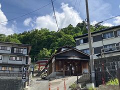 こちらは3つの共同浴場のうち「上湯」