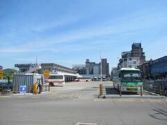 1時間半程で慶州の市外バスターミナルに到着しました。
17年振りに来ました。