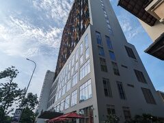 今回のホテル、WINK HOTEL DANANG RIVERSIDEに到着。