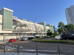 友人とは翌日、福井駅で待ち合わせを予定しているので
1日目は一人旅です。
高速バスで向かいました。
めっちゃ暑い･･･！