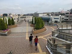 東海大学前駅から歩いて１０分くらいのスーパー銭湯に行く