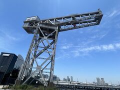 せっかくなのでハンマーヘッドパークへ
前回下までは行かなかったので、今回はハンマーヘッドの足元まできて見上げました。