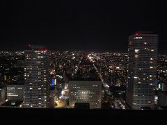 疲れたのでホテルまではタクシーで帰りました。
その運転士さんがすごい！
札幌で何店舗かの飲食店を経営していた元シェフ。
お陰でグルメ情報聞けました。
機会があったら行ってみたいな。
ホテルに戻ったのは午後8時半頃