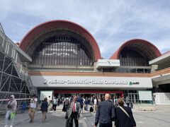チャマルティン駅に到着。
工事をしていて、地下鉄から国鉄に乗り換えるのにぐるっと回りました。
マドリードの駅は広いので余裕を持って行くべし！