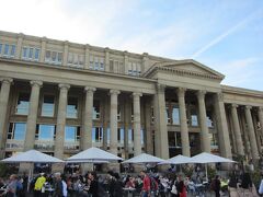 ショッピングモール