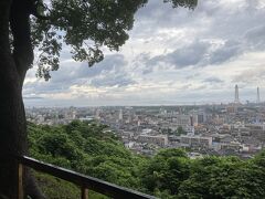 そして素敵な展望台もありました。
新日鉄の工場が迫力あります。