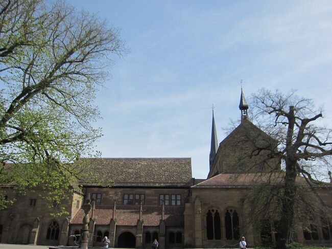 ここが修道院で見学場所です。